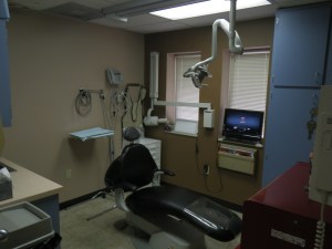 Patient treatment room James A.H. Tauberg, D.M.D. Oral & Maxillofacial Surgery